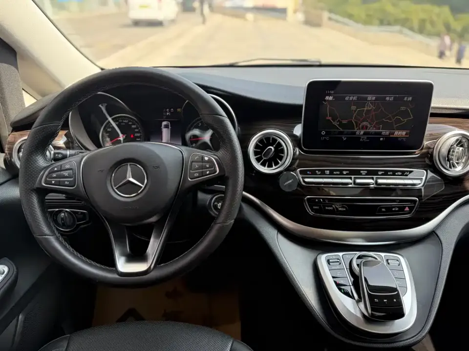 Mercedes-Benz V-Class