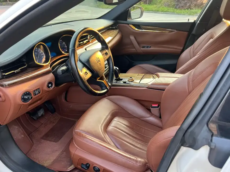 Maserati Quattroporte