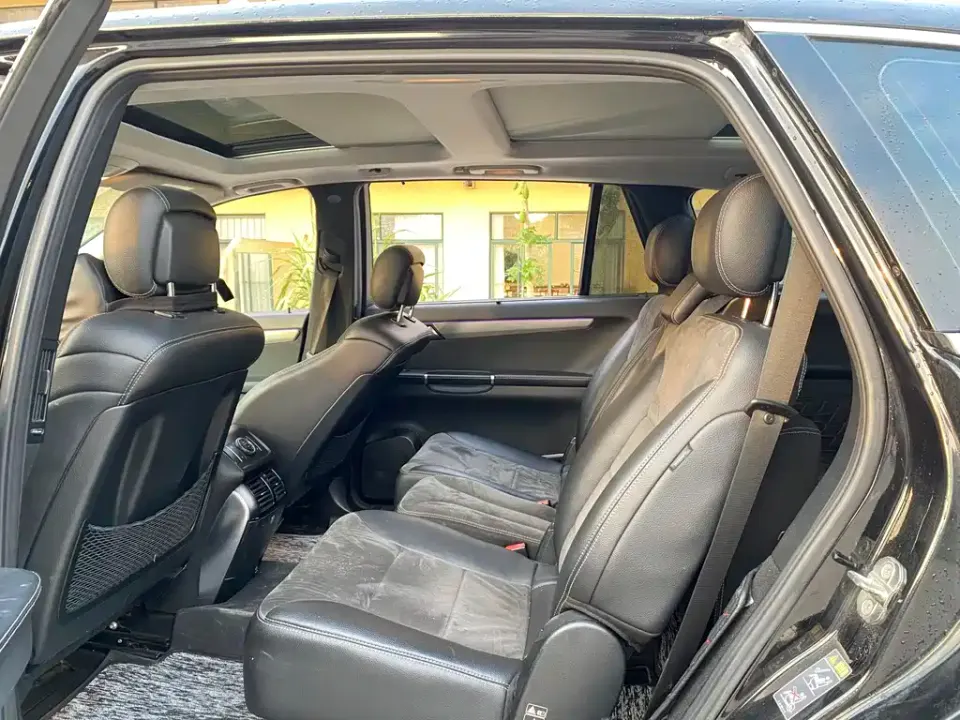Mercedes-Benz R-Class