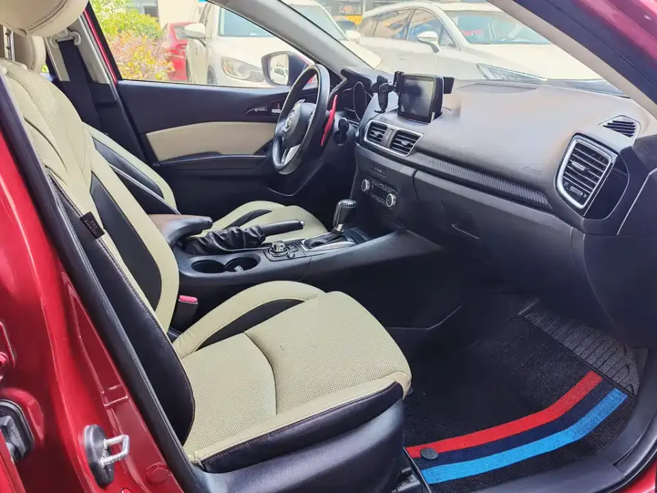 Mazda 3 Axela