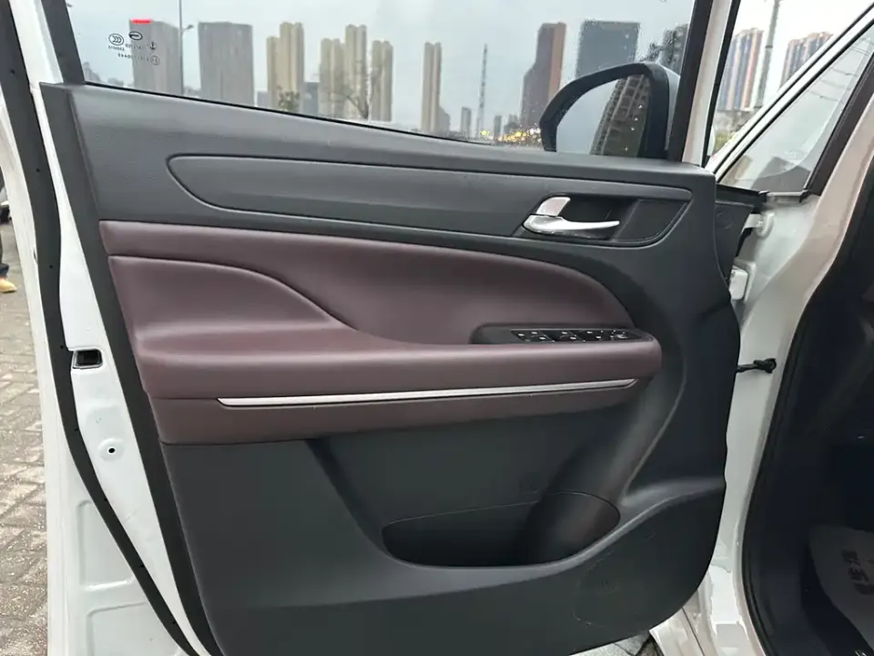GAC Trumpchi M6