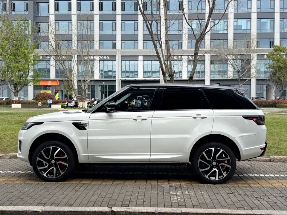 Land Rover Sport