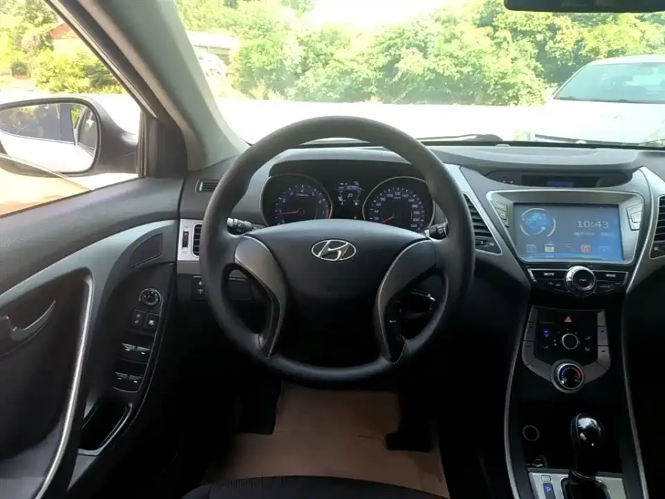 Hyundai Elantra Langdong