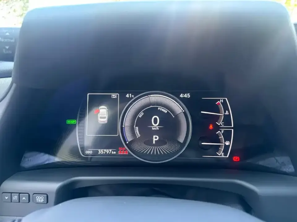 Lexus ES