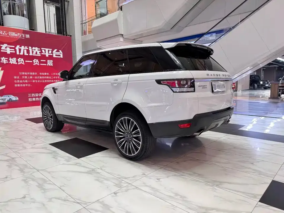 Land Rover Sport