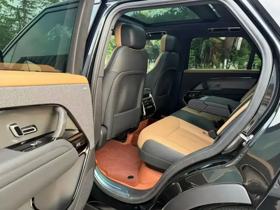 Land Rover Sport