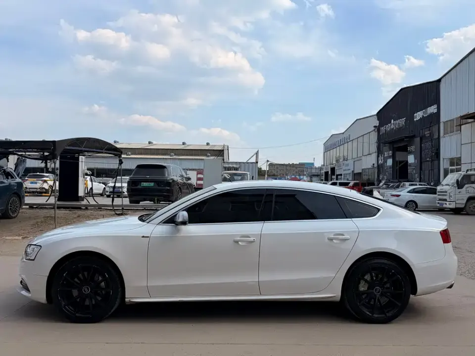 Audi A5 (Import)