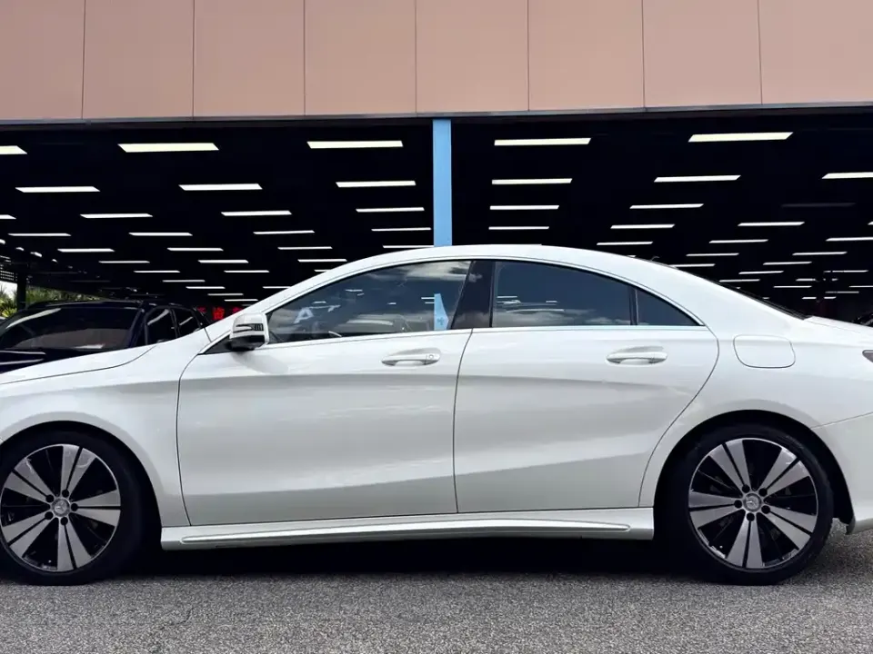 Mercedes-Benz CLA (Import)