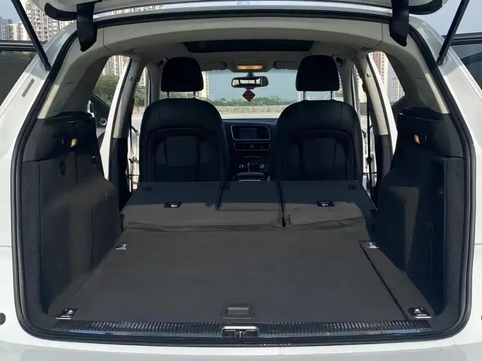 Audi Q5 (Import)