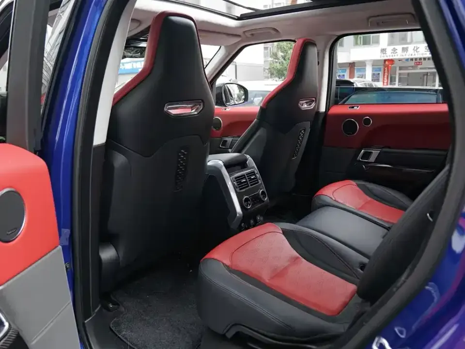 Land Rover Sport