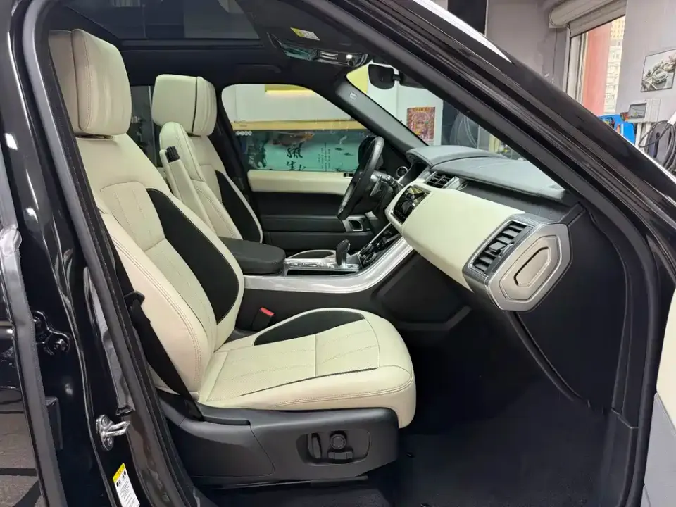 Land Rover Sport