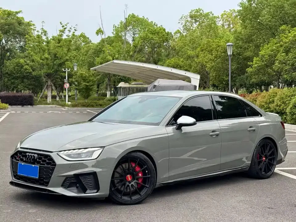 Audi S4