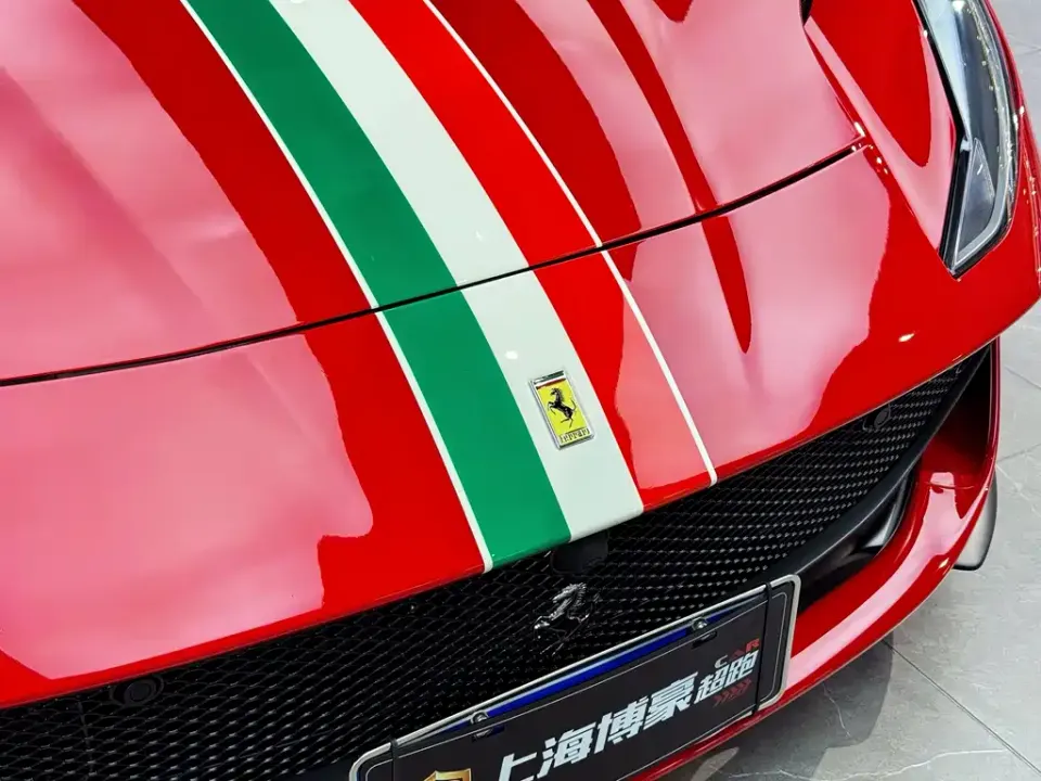 Ferrari 812