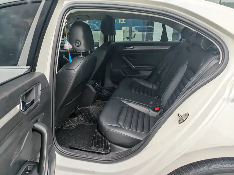 Volkswagen Lamando