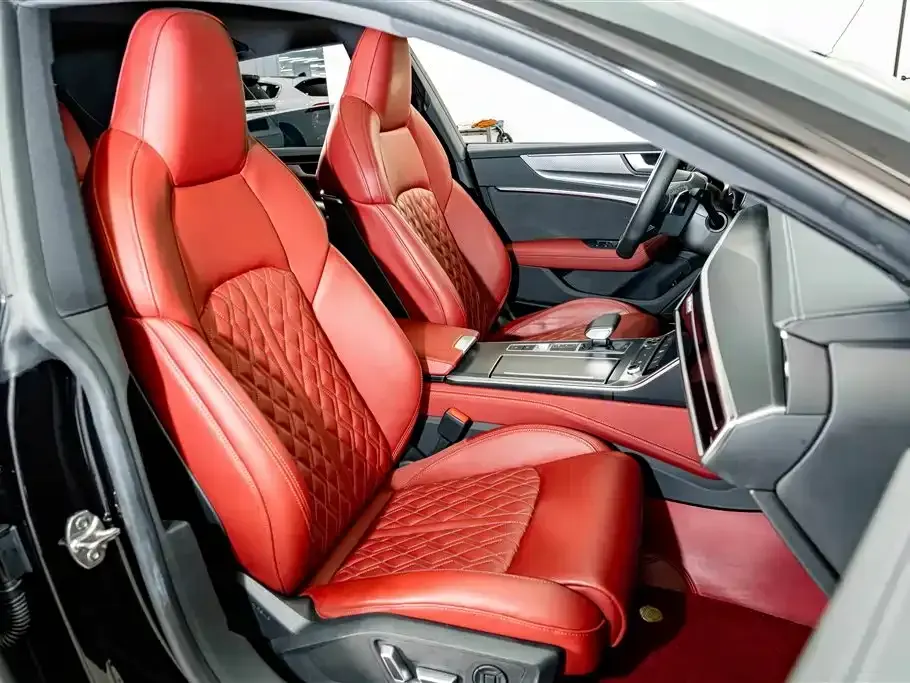 Audi A7L