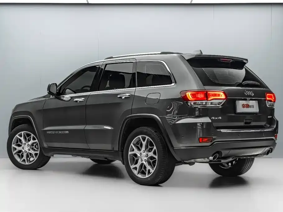 Jeep Grand Cherokee (Import)