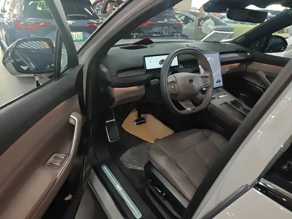 Nio ES7