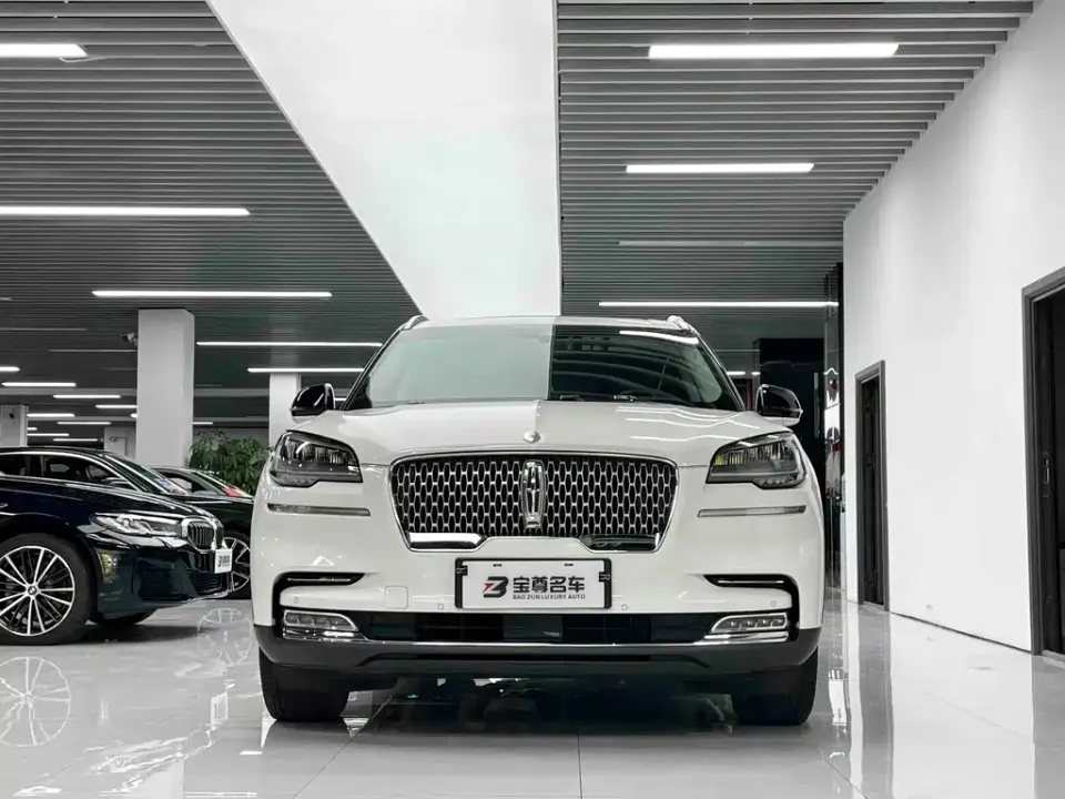 Lincoln Aviator (Import)