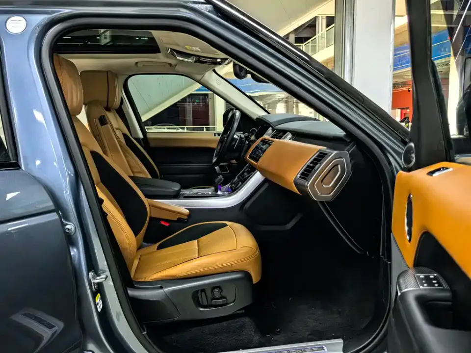 Land Rover Sport