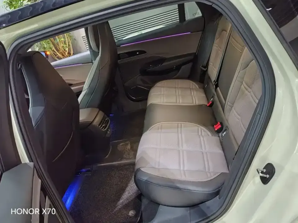 Hongqi Hongqi EH7