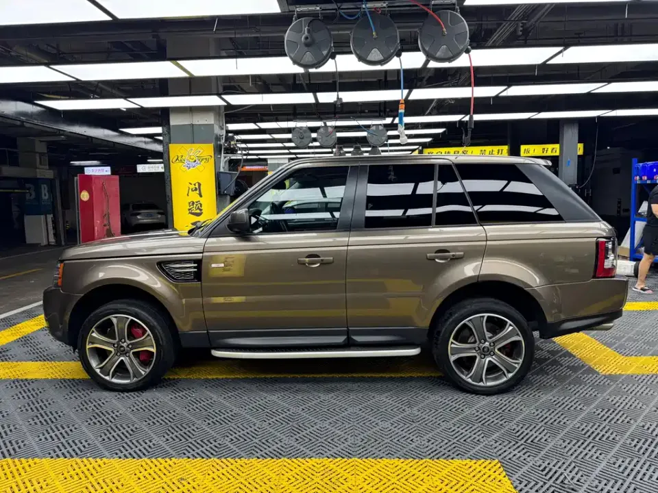 Land Rover Sport