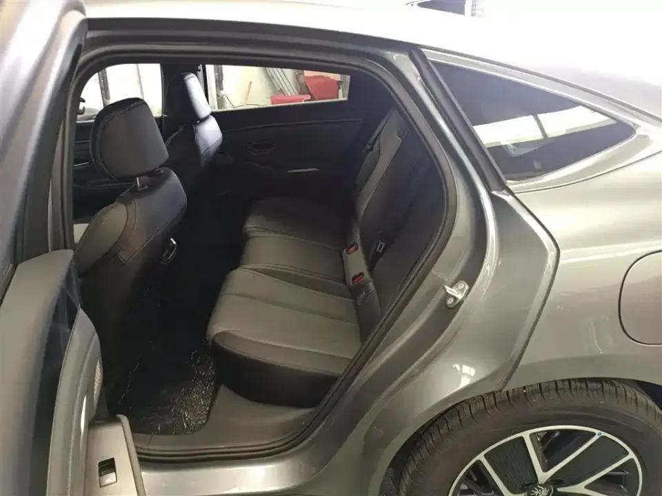 BYD Qin L