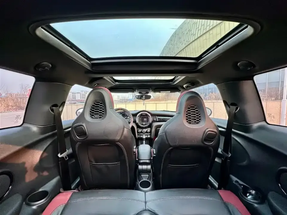 MINI Mini JCW