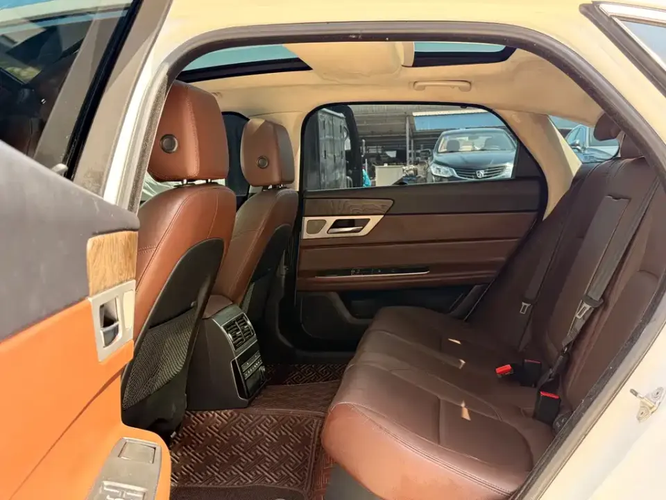 Jaguar XFL