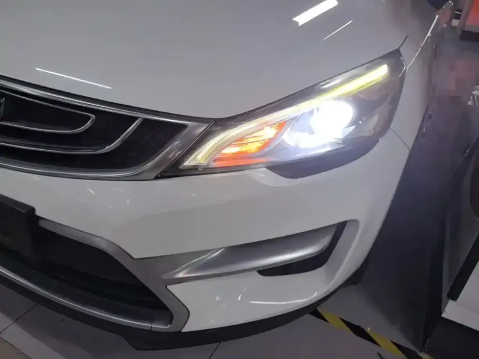 Geely Emgrand GS