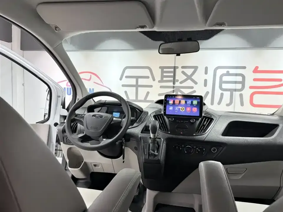 Ford Tourneo