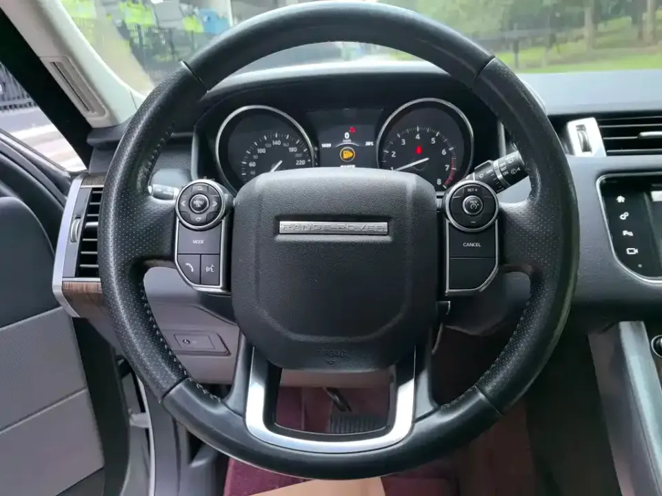 Land Rover Sport