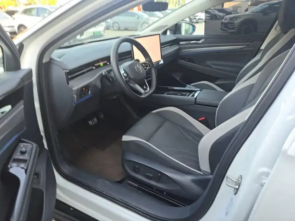 Volkswagen ID.7 VIZZION