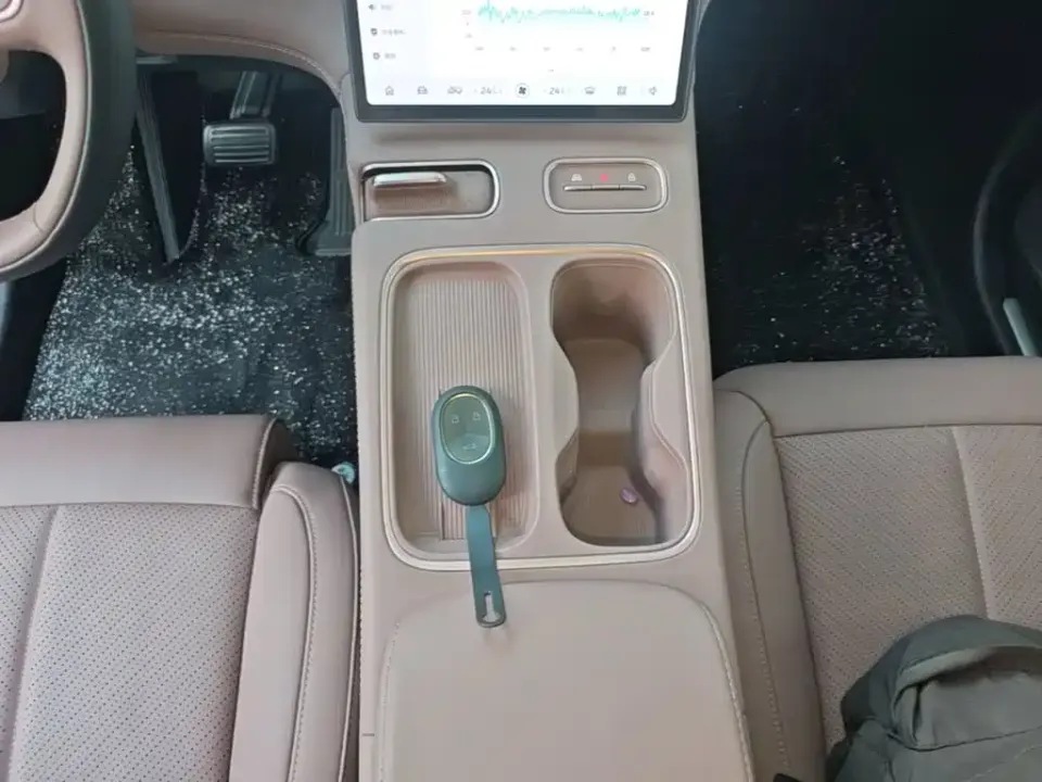 Nio EC6