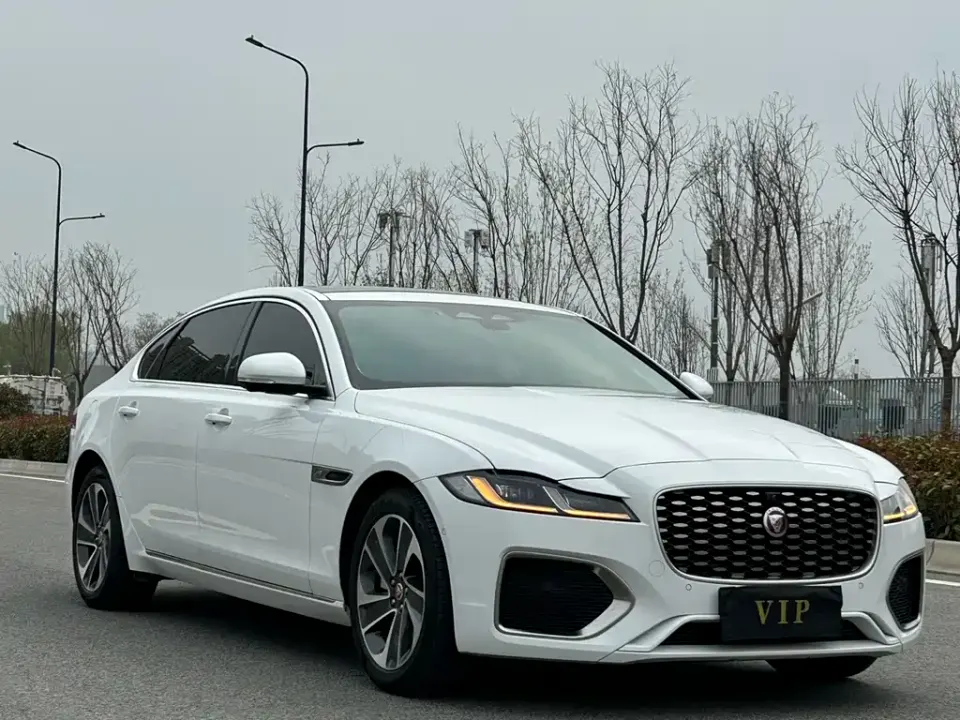 Jaguar XFL