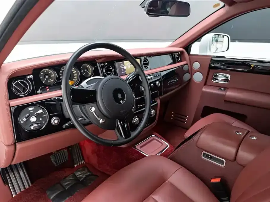 Rolls-Royce Phantom