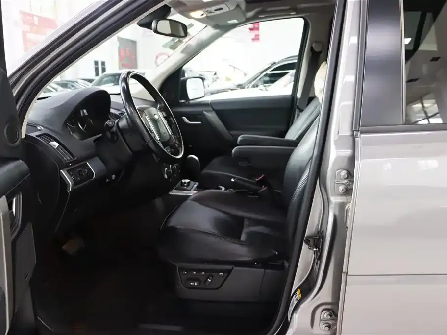 Land Rover Freelander 2