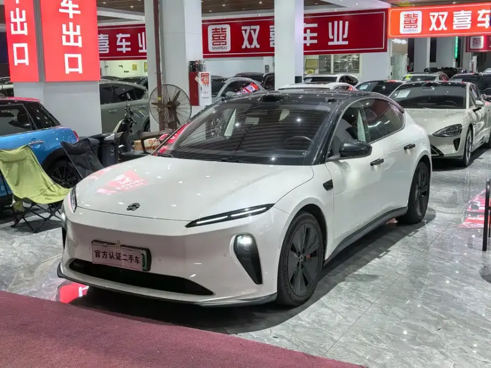Nio ET5