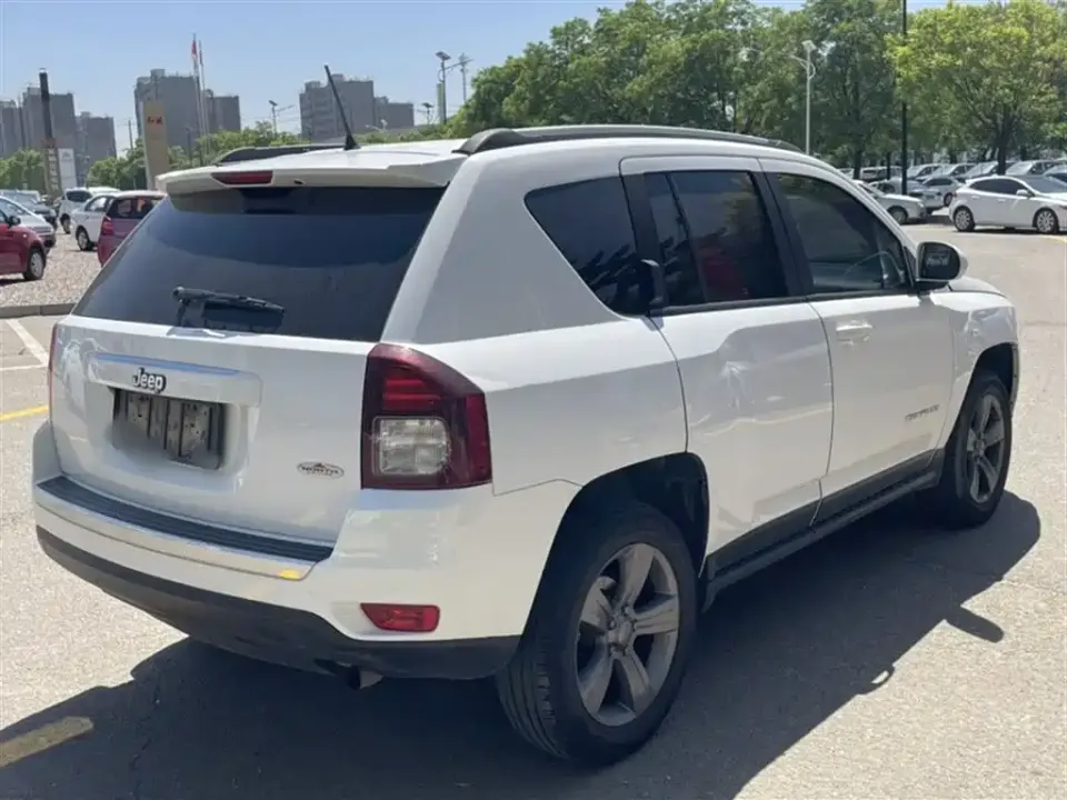 Jeep Compass (Import)