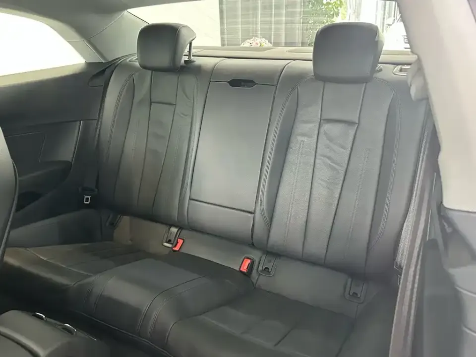 Audi A5 (Import)
