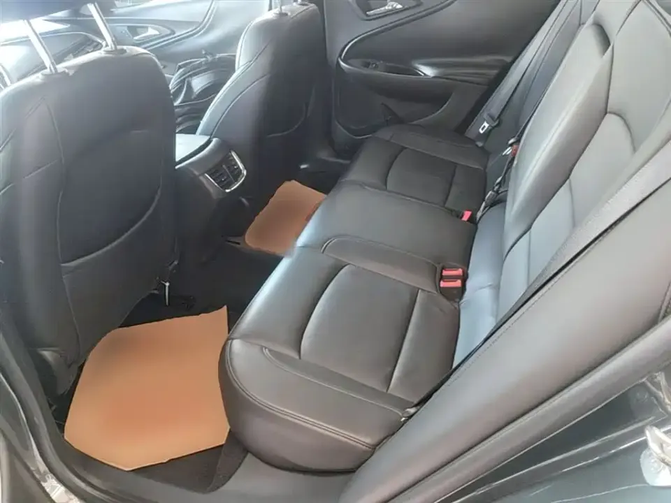 Chevrolet Malibu XL