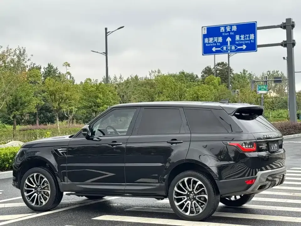 Land Rover Sport