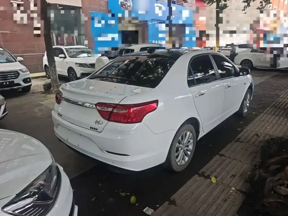 Geely Vision