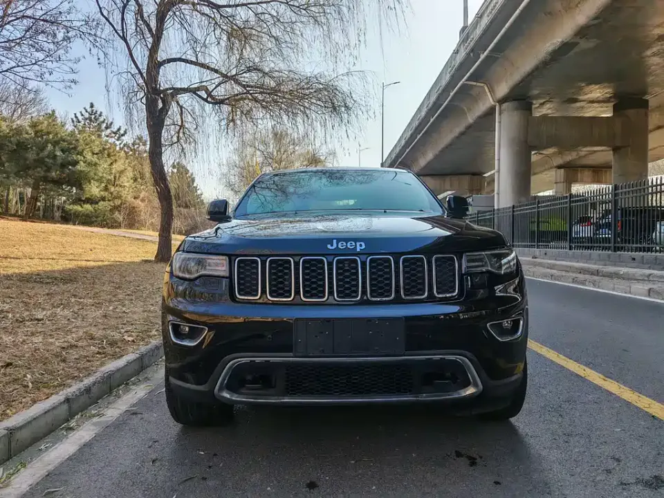 Jeep Grand Cherokee (Import)