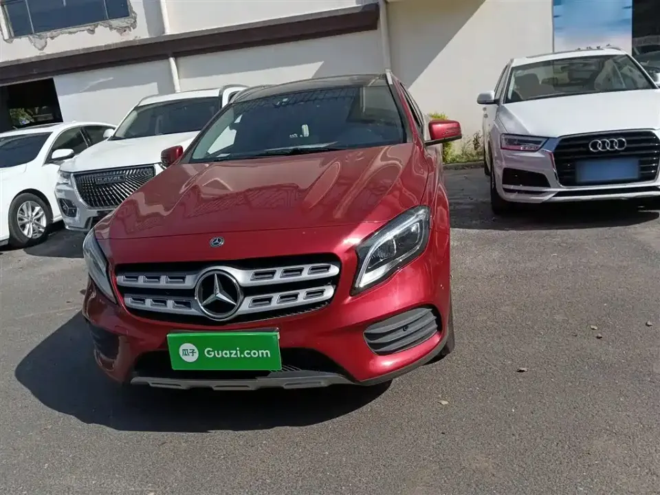 Mercedes-Benz GLA