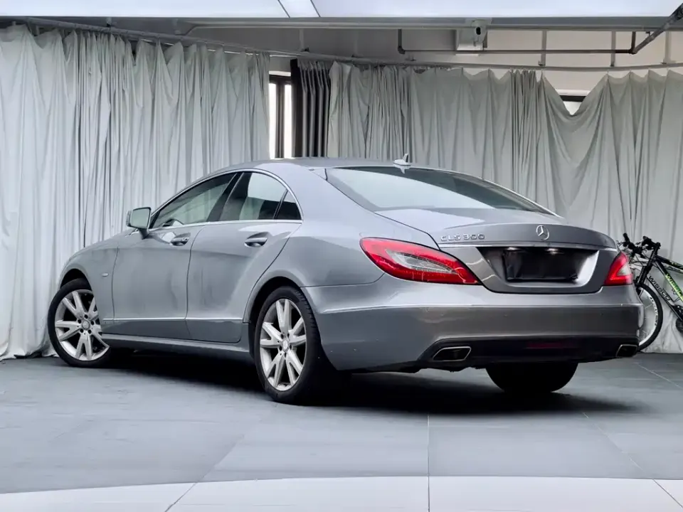 Mercedes-Benz CLS