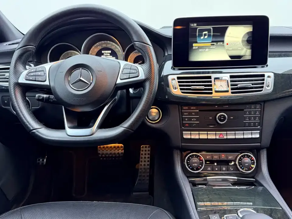 Mercedes-Benz CLS