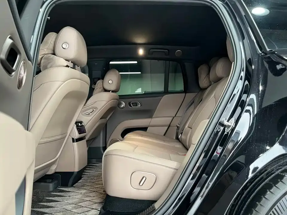 Li Li i6