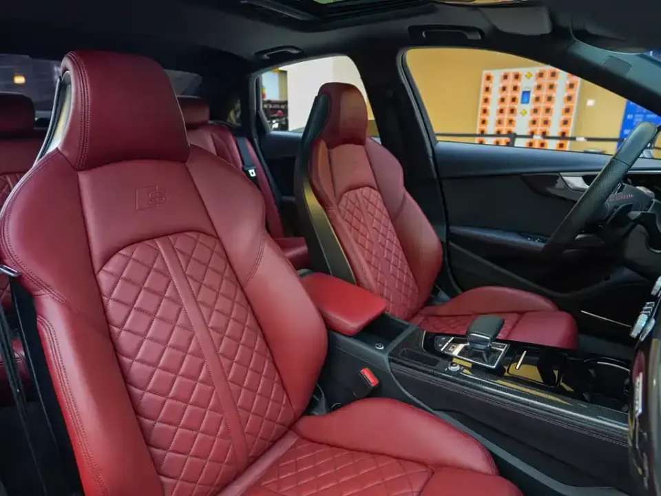 Audi S4