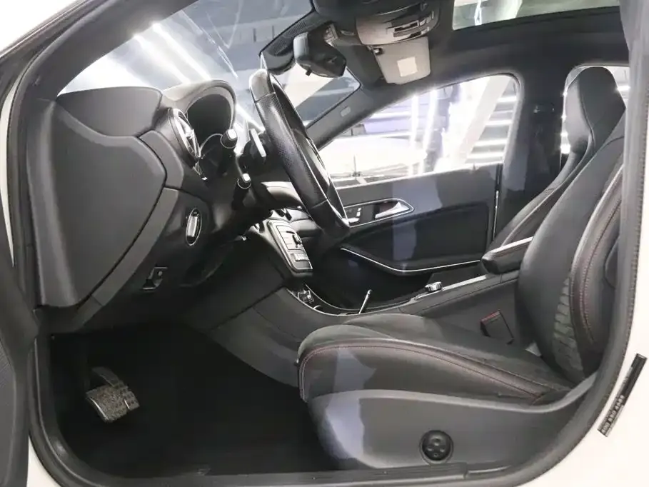 Mercedes-Benz CLA (Import)