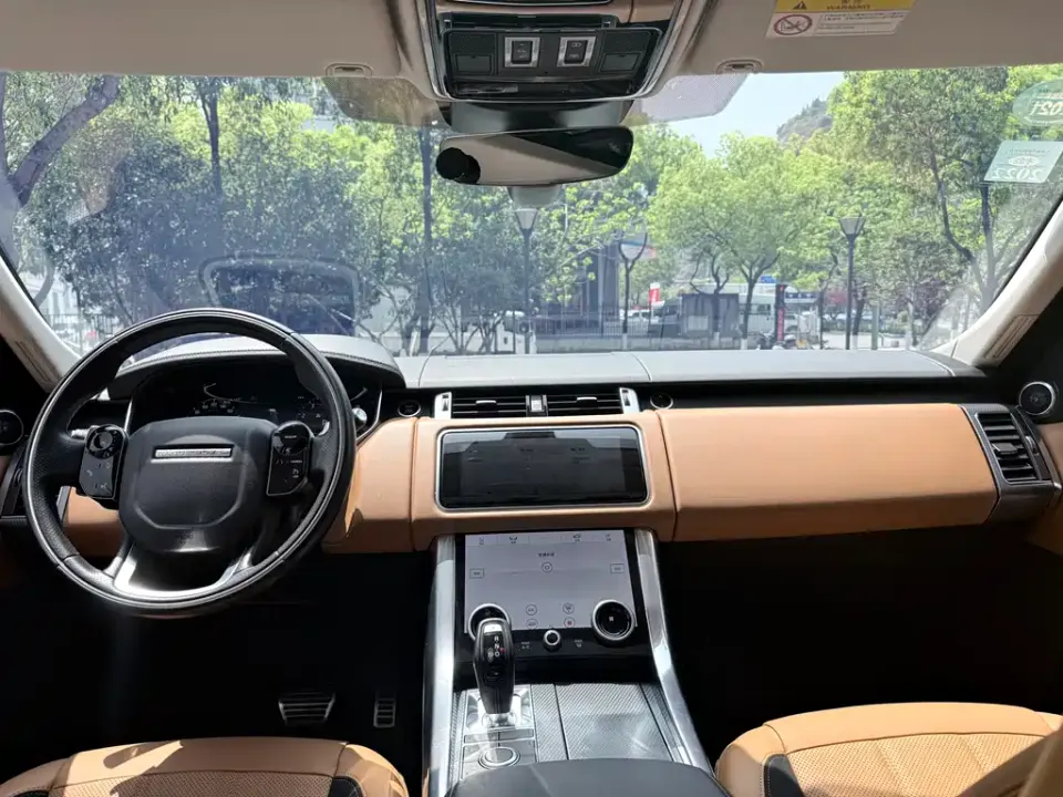 Land Rover Sport
